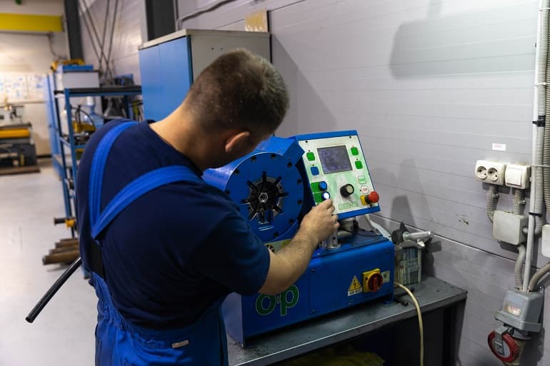 Ремонт гидравлических систем